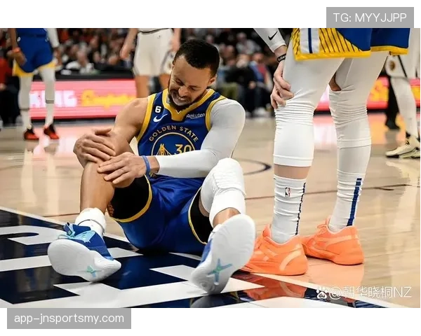 格林挡拆创造空间提升防守效率拉开勇士内线差距