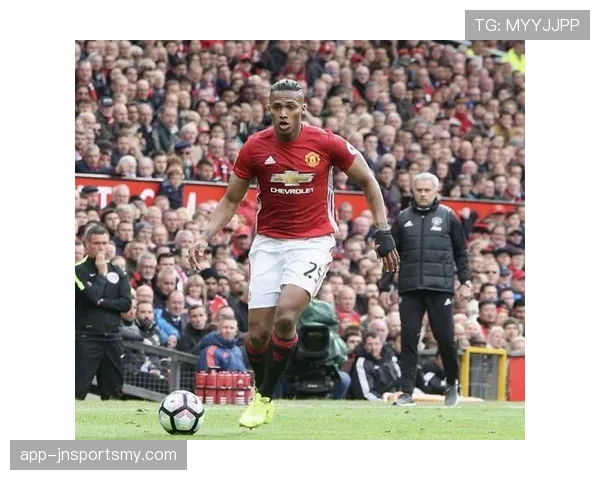 Salah边路冲击持续增强本赛季助攻数激增压制曼联防线